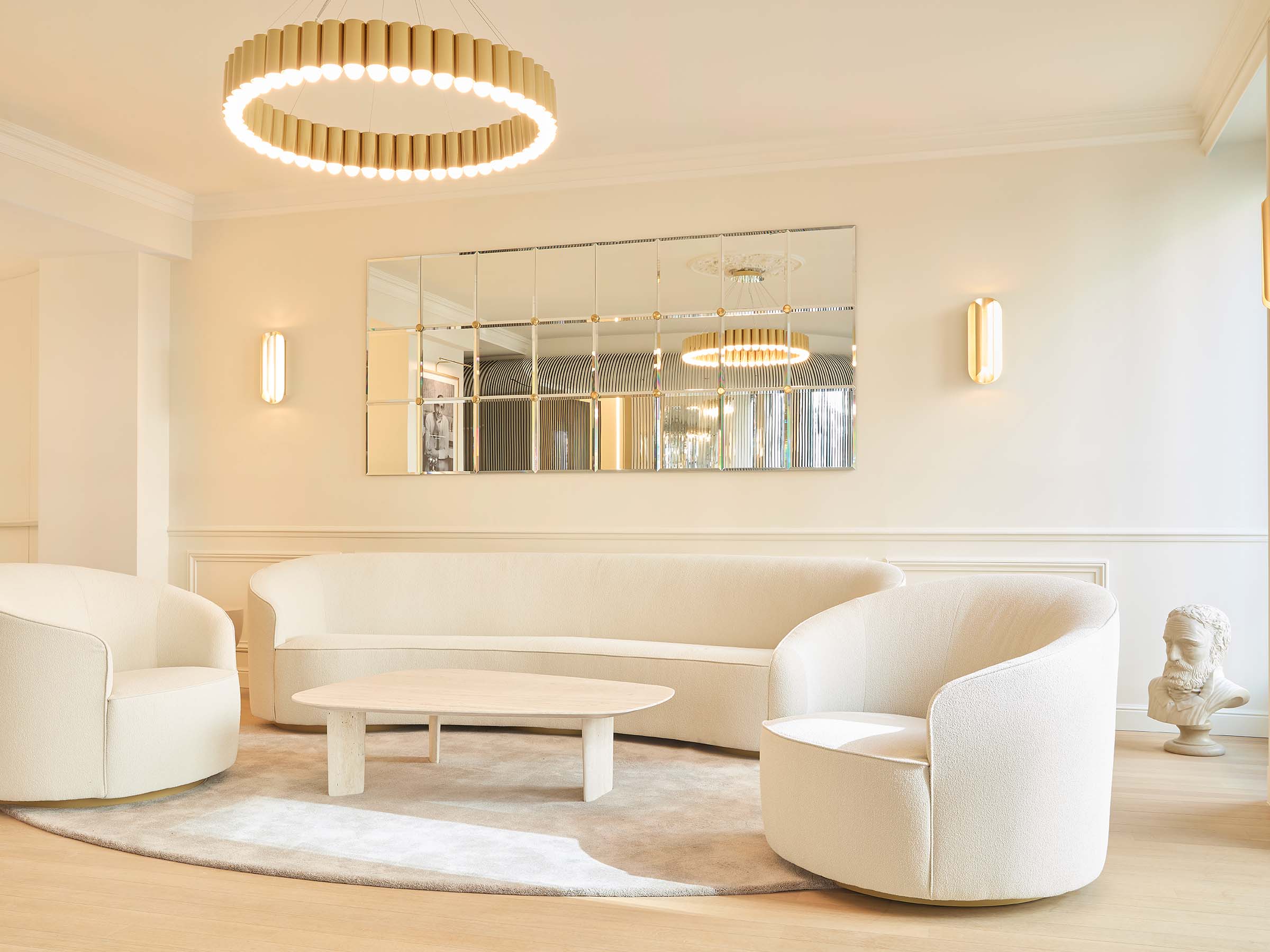 Reserving La Maison Galénic for a private experience